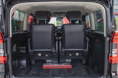 Toyota Granvia 2020-4