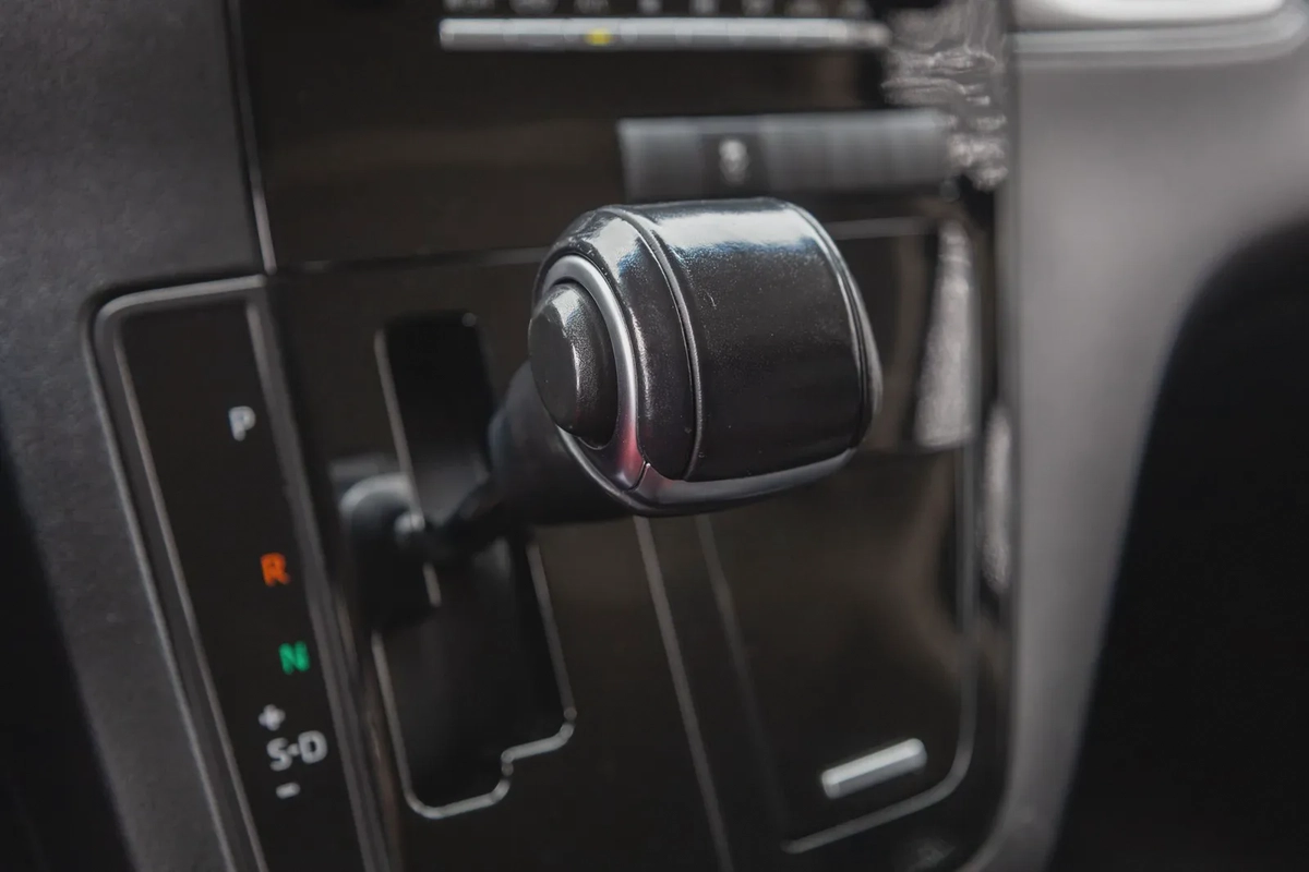 Toyota Granvia 2020-10-10