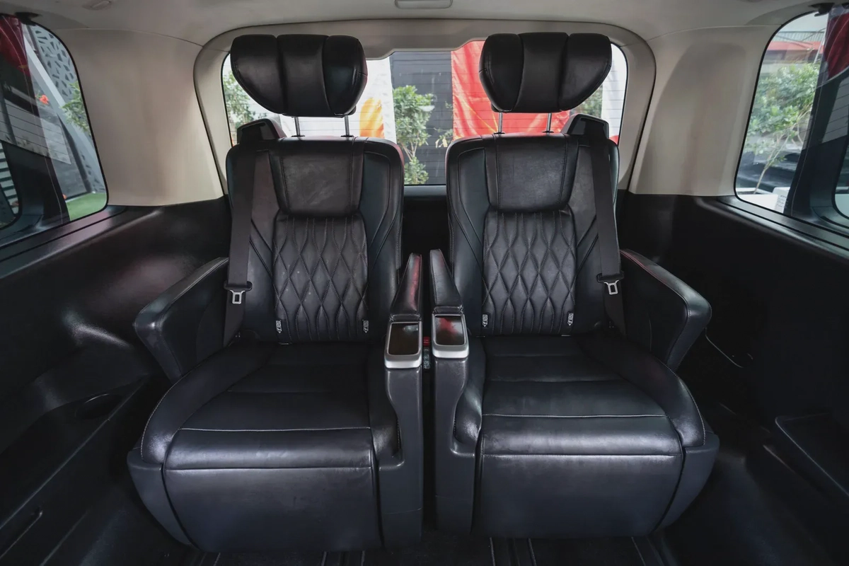 Toyota Granvia 2020-14-14