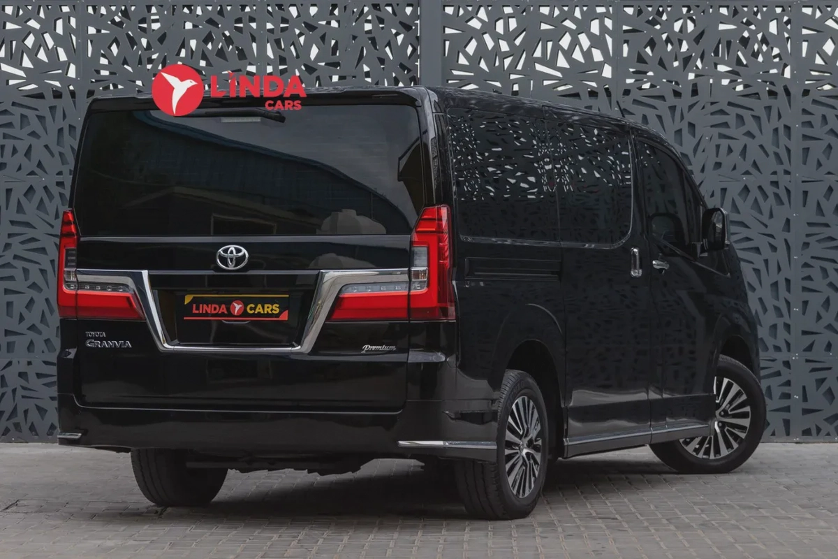 Toyota Granvia 2020-3-3