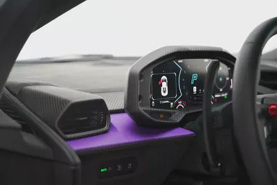 2025 LAMBORGHINI REVUELTO-7