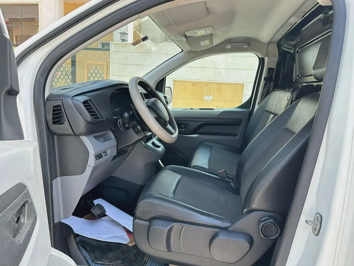 Peugeot Expert L3 2020 GCC Specs-8-8