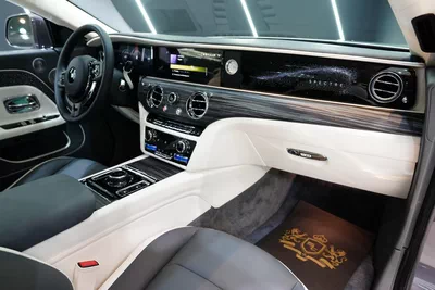 Rolls-Royce Spectre-18