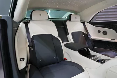 Rolls-Royce Spectre-5