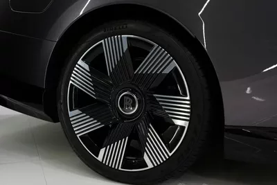 Rolls-Royce Spectre-13