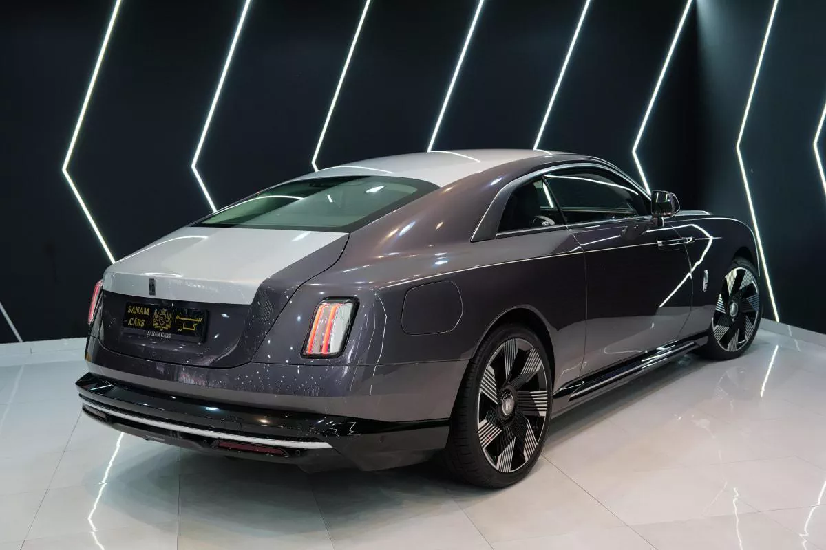 Rolls-Royce Spectre-15-15