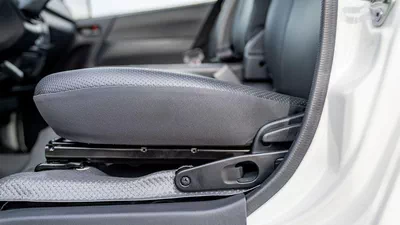 Toyota Hiace GL MID ROOF 2.7 2025-13