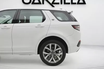 Land Rover Discovery Sport R Dynamic SE P250 2024 l Original Paint l AED 2,644 / Monthly-5