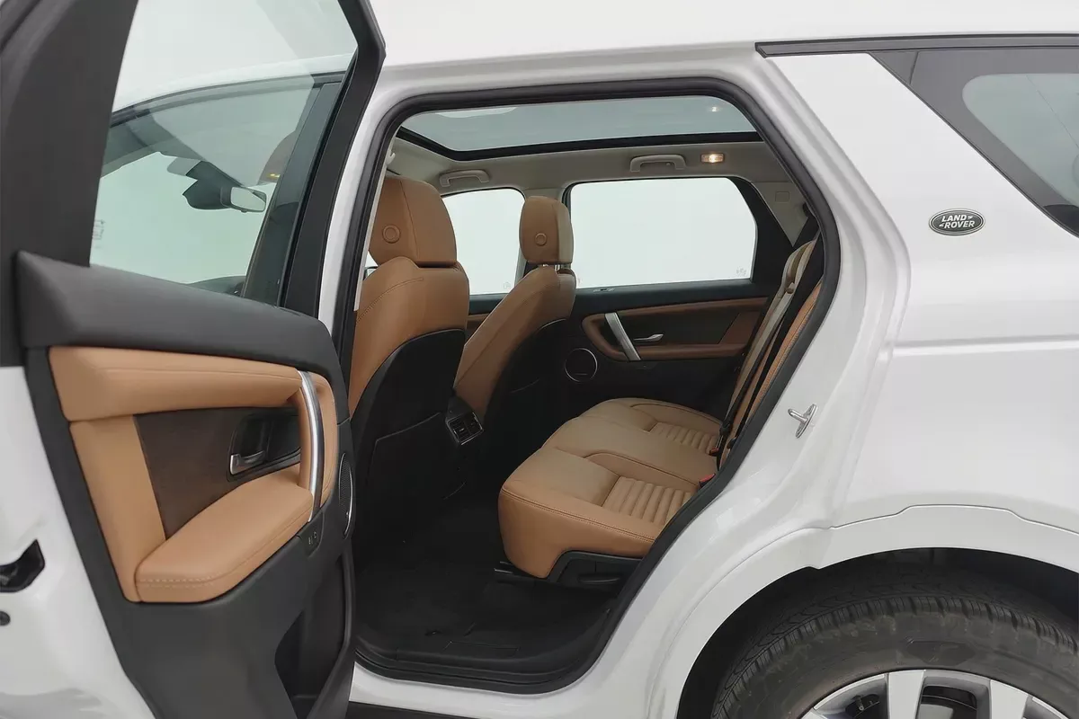 Land Rover Discovery Sport R Dynamic SE P250 2024 l Original Paint l AED 2,644 / Monthly-13-13