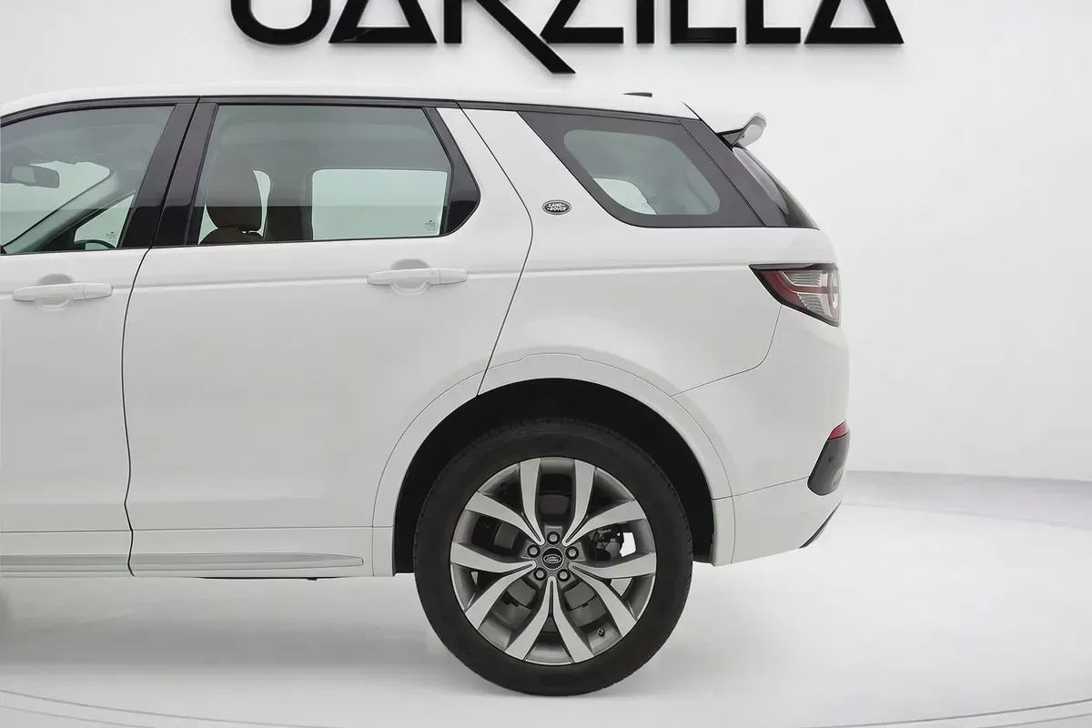 Land Rover Discovery Sport R Dynamic SE P250 2024 l Original Paint l AED 2,644 / Monthly-5-5