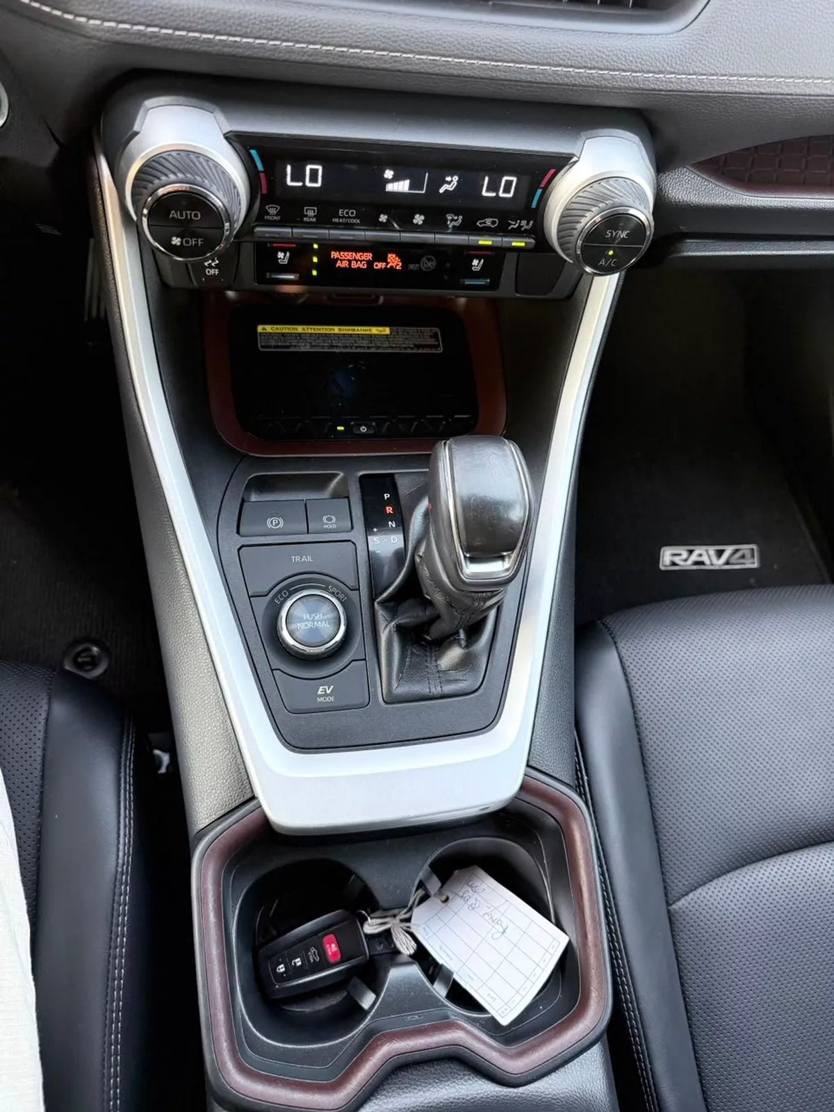 Toyota RAV4 LTD HEV-12-0