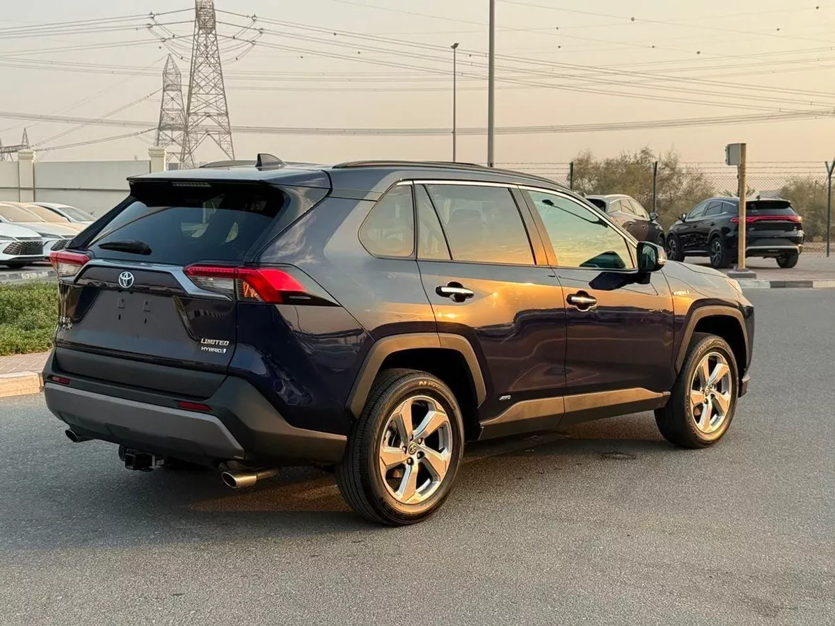 Toyota RAV4 LTD HEV-5-0