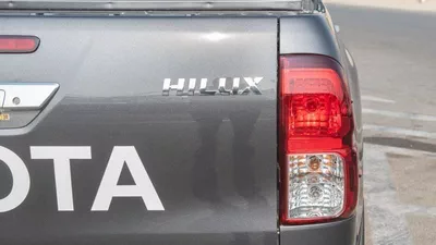 Toyota Hilux DLX TOYOTA HILUX 2.4L DIESEL AT MED OPTION 2024-12