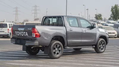 Toyota Hilux DLX TOYOTA HILUX 2.4L DIESEL AT MED OPTION 2024-1