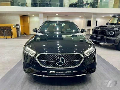 Mercedes Benz E200 STANDARD-0