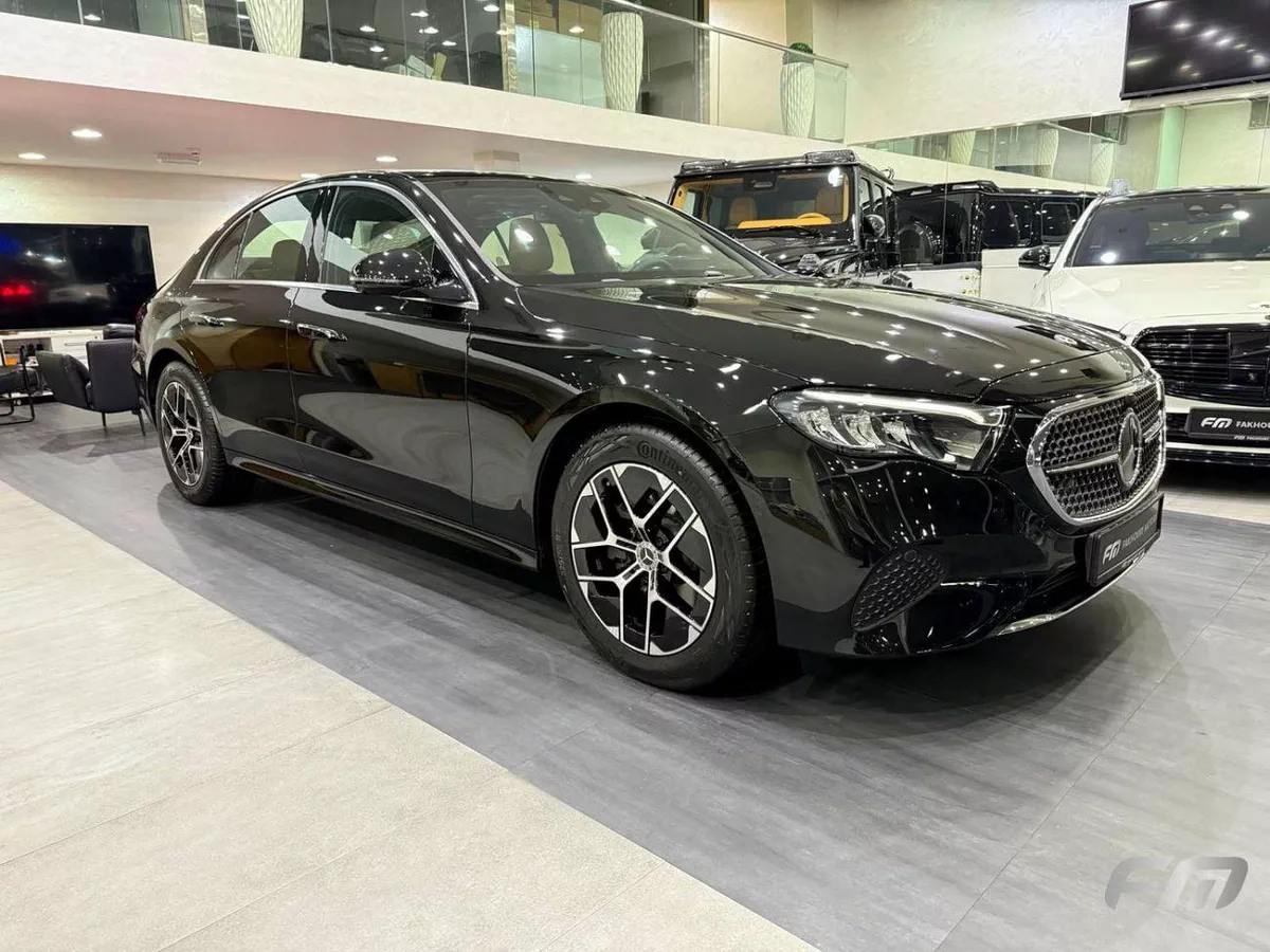 Mercedes Benz E200 STANDARD-1-0