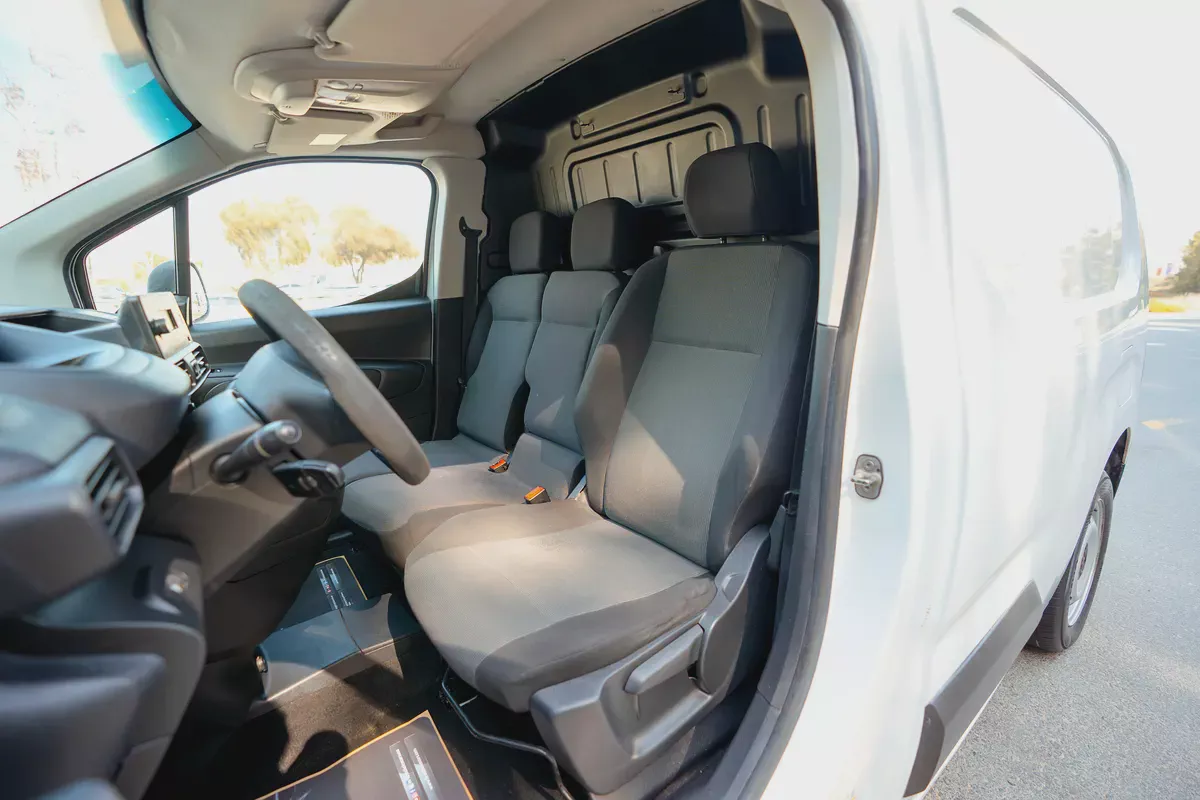 Peugeot Partner | Delivery Van | GCC Specs | Ref#P06271-7-7