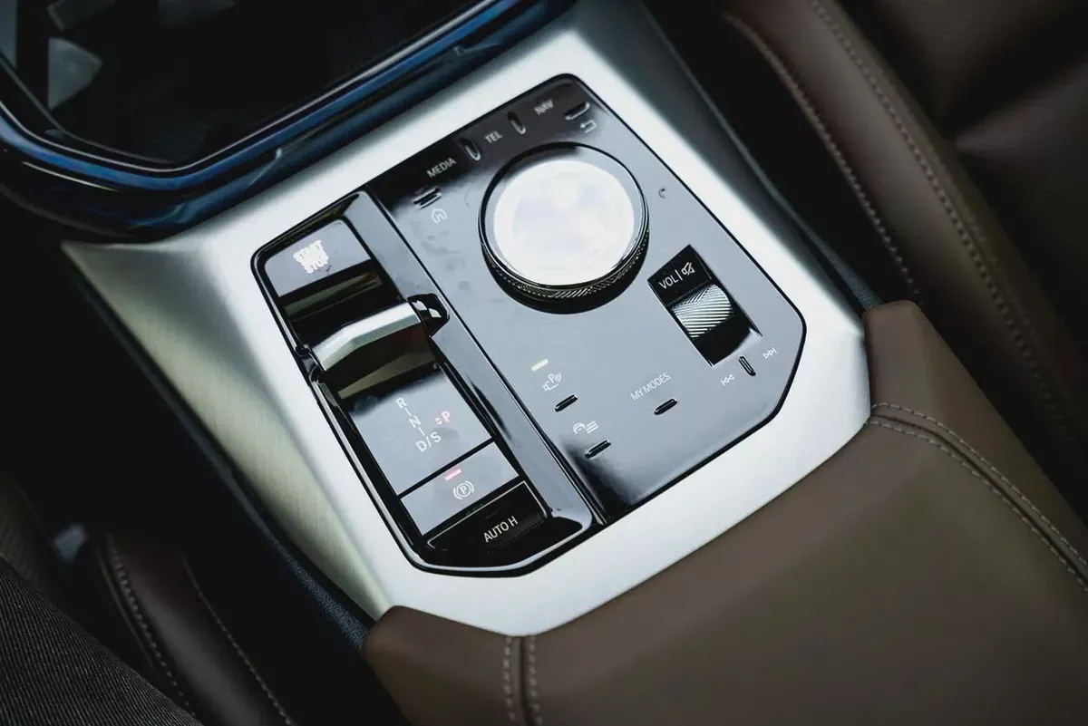 2026 BMW X3 20i Luxury + M Kit | GCC | Export Only | 2 Years Warranty | AED 229,000-10-10