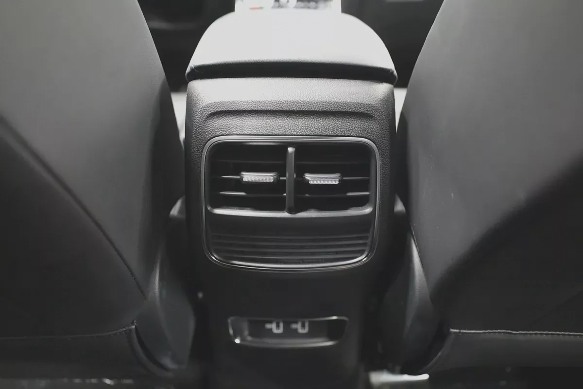 Roewe RX5-11-11