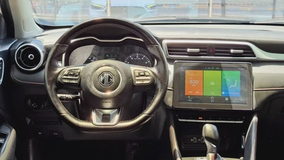 555-MONTHLY l COMFORT TRIM | GCC l Cruise, Camera, GPS l Accident Free-10