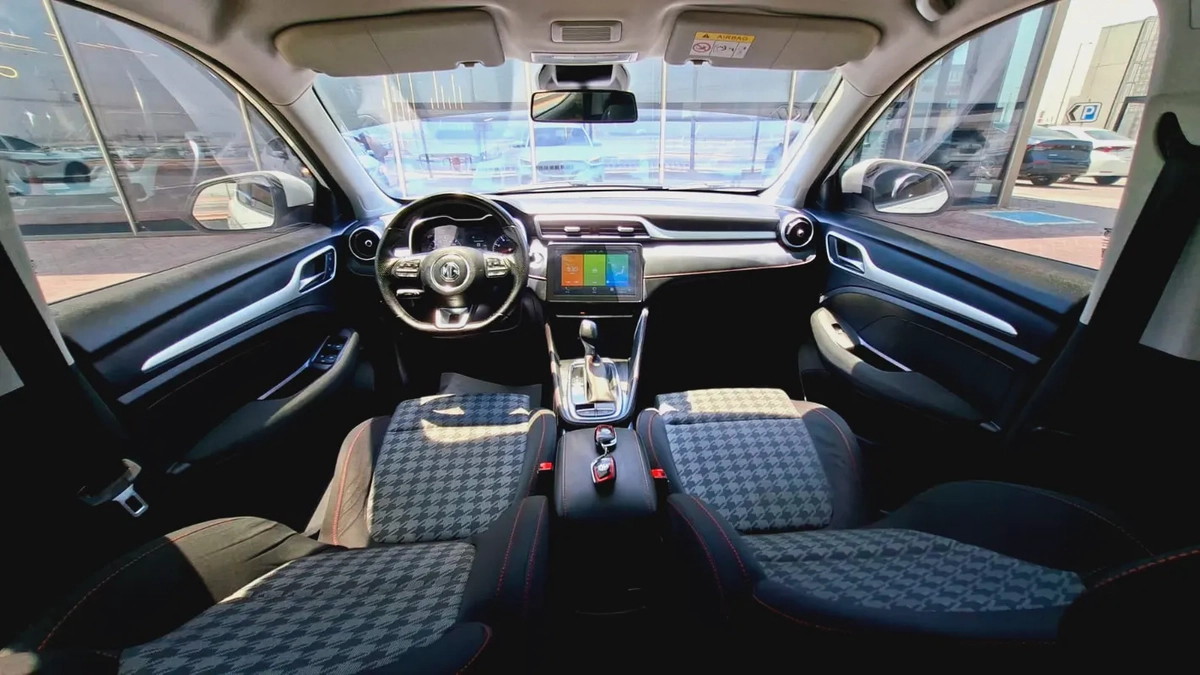 555-MONTHLY l COMFORT TRIM | GCC l Cruise, Camera, GPS l Accident Free