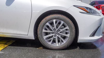 Lexus ES300h PLATINUM 2.5L Hybrid-17