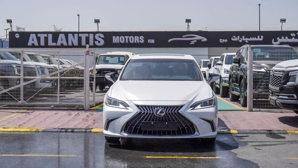 Lexus ES300h PLATINUM 2.5L Hybrid-1-0