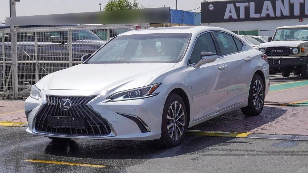 Lexus ES300h PLATINUM 2.5L Hybrid-2-0