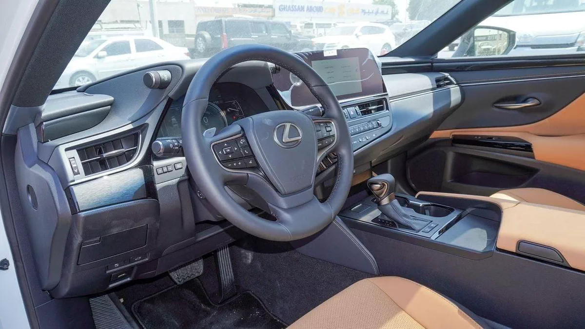 Lexus ES300h PLATINUM 2.5L Hybrid-3-0