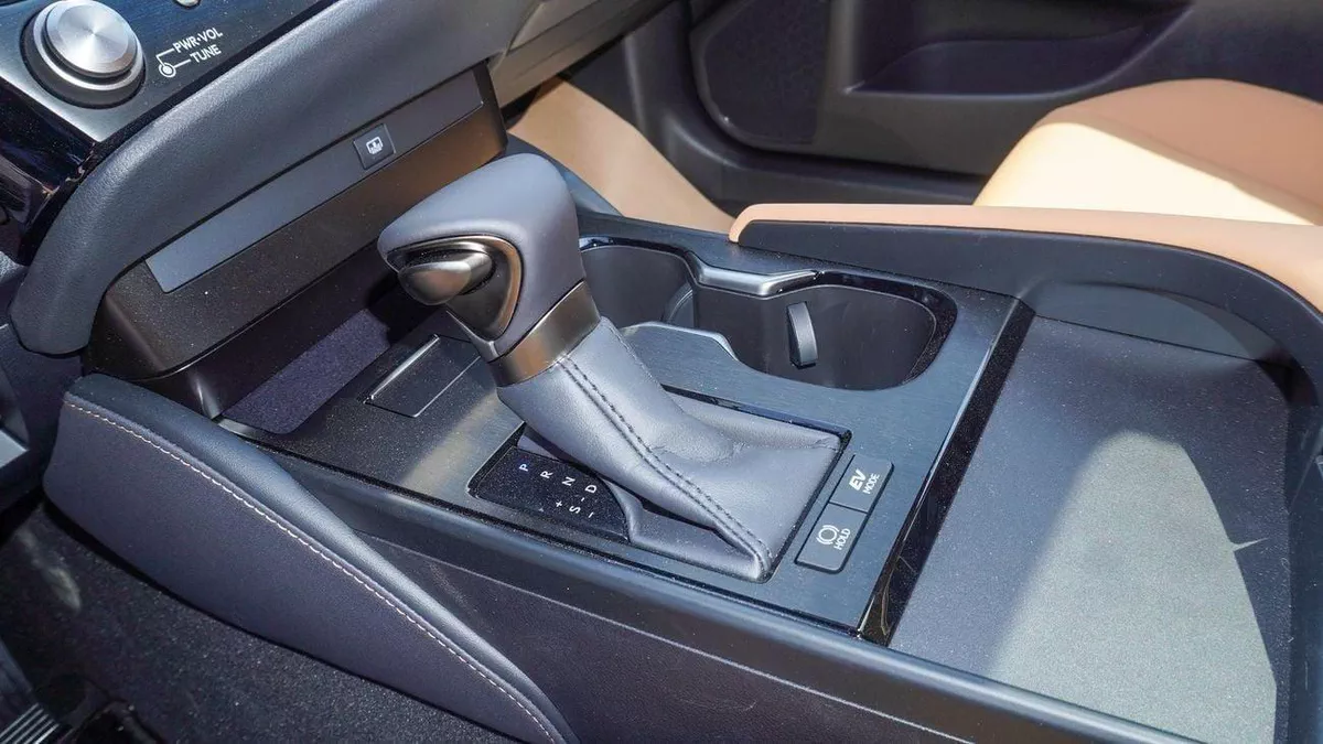 Lexus ES300h PLATINUM 2.5L Hybrid-7-0