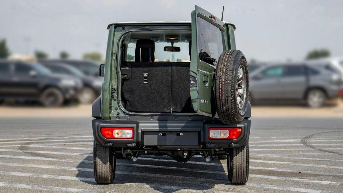 Suzuki Jimny GLX     MT 1.5-21-21