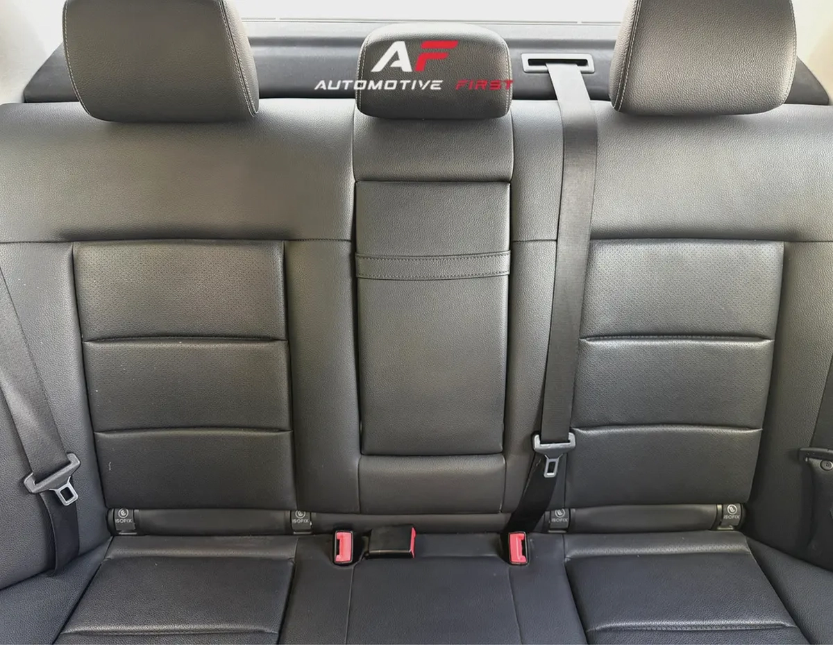 2014 Mercedes-Benz E200