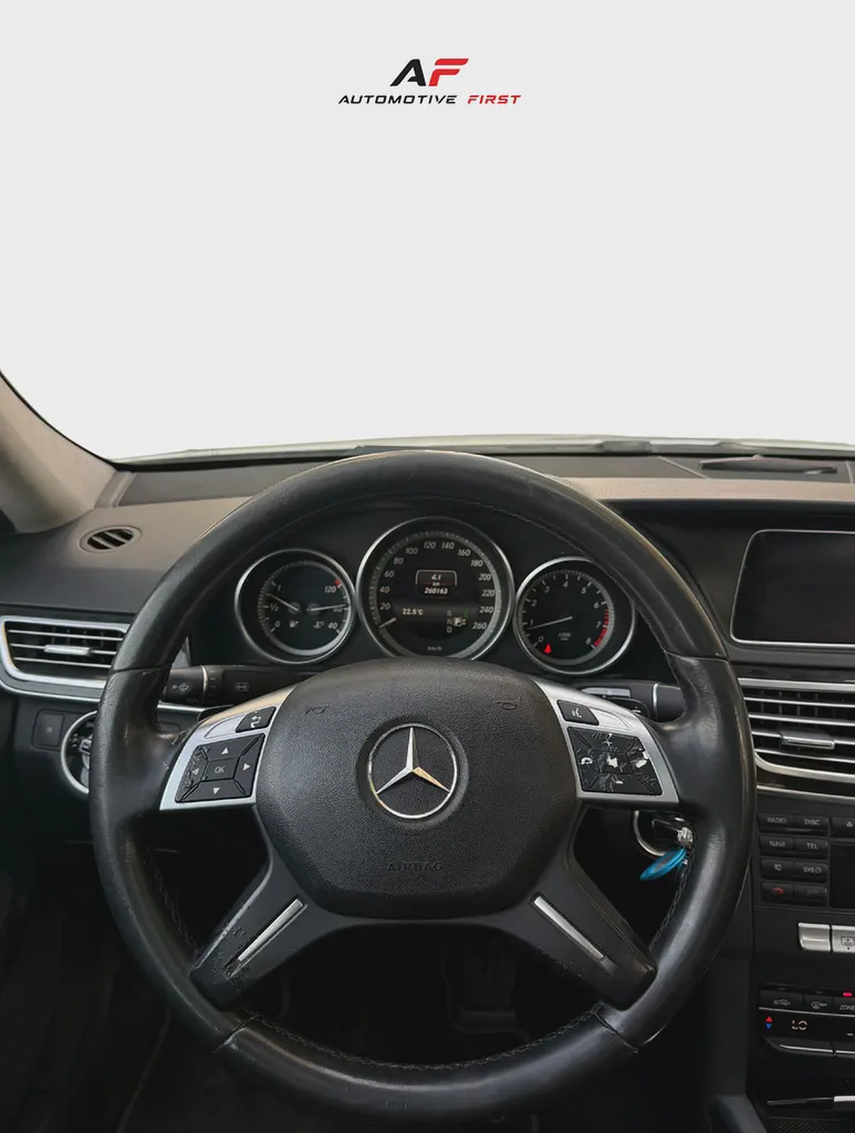 2014 Mercedes-Benz E200