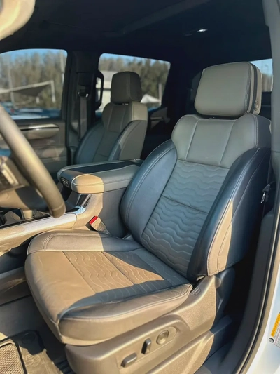 2023 Chevrolet Silverado 1500 ZR2 GCC Specs - Excellent Condition-4