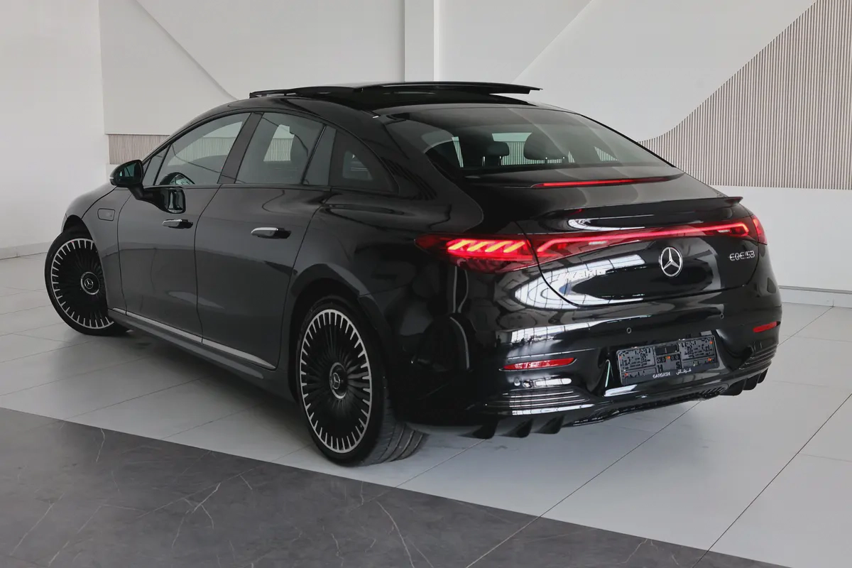 2024 Mercedes-Benz EQE 53 AMG 4MATIC+ -500KM- GCC Specs- Brand New-Under Warranty service-3-3