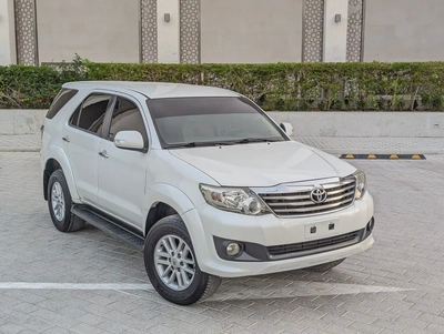 TOYOTA FORTUNER 2013 GCC V4 2.7L IN GOOD CONDITION-0