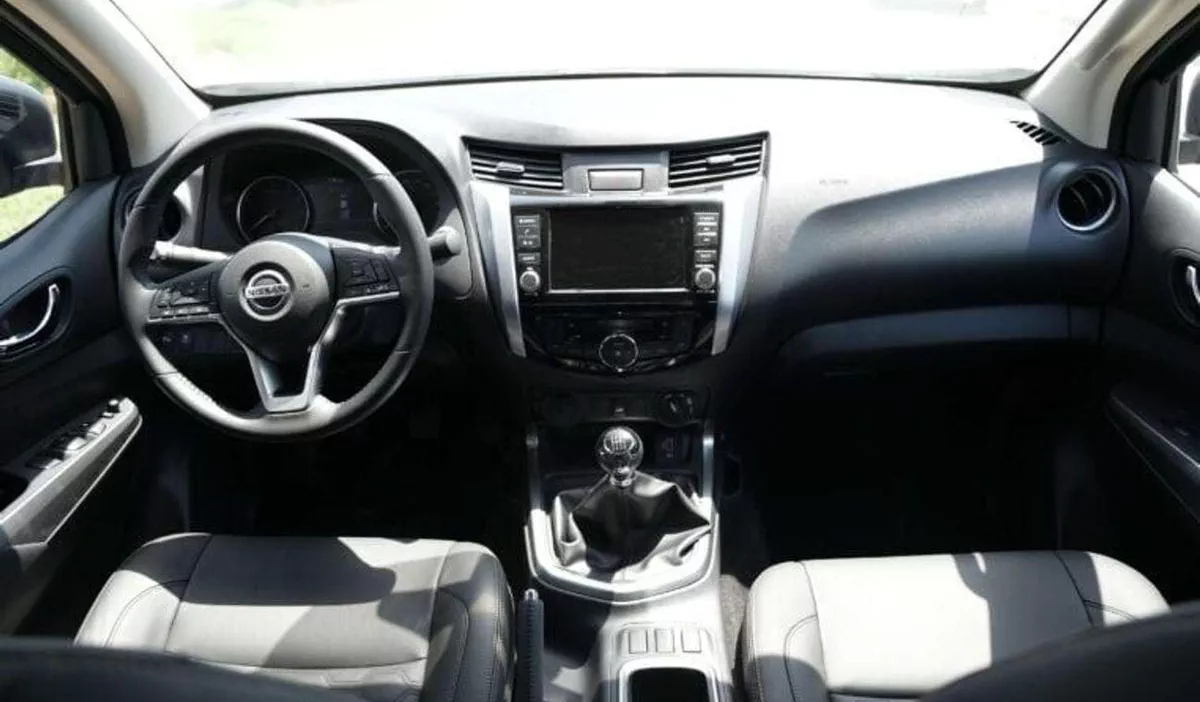 Nissan Navara NAVARA GLX-9-0