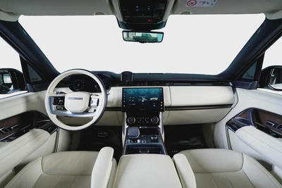 Range Rover Vogue HSE P530-GCC-Agency FSH-Land Rover Warranty and Service Contract-9