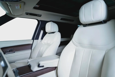 Range Rover Vogue HSE P530-GCC-Agency FSH-Land Rover Warranty and Service Contract-16