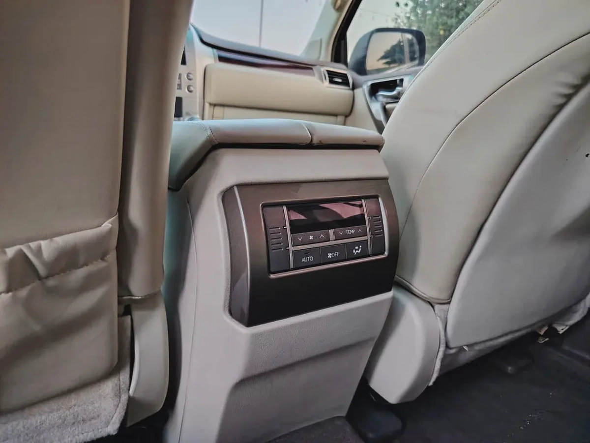 Lexus GX 460 2010 GCC Specs | Facelifted to 2023 Well Maintained Clean Car