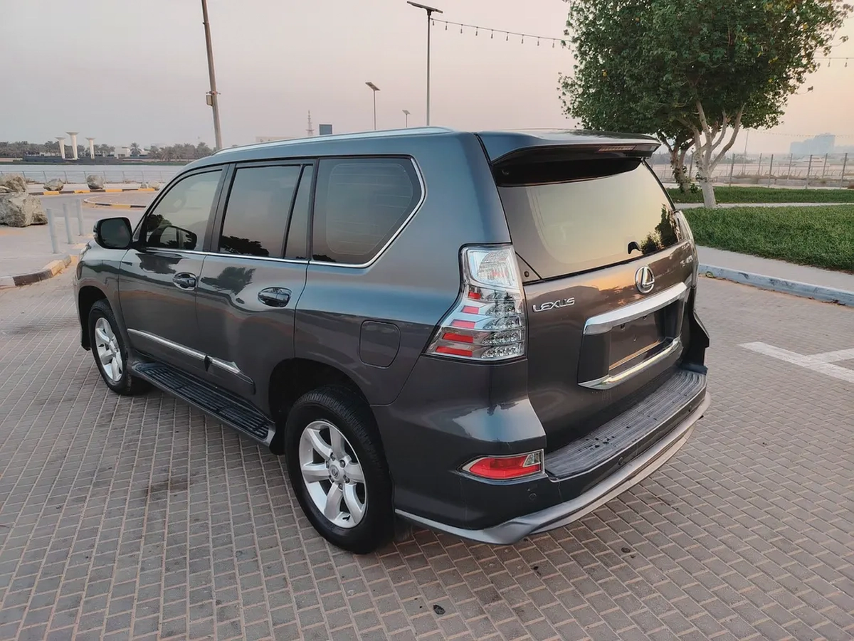 Lexus GX 460 2010 GCC Specs | Facelifted to 2023 Well Maintained Clean Car