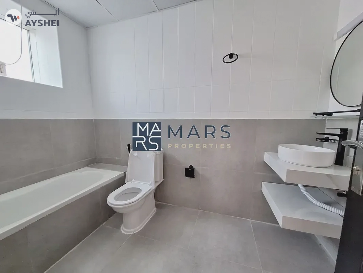 Best renovated 2bhk Smart Apartment Free Gym Pool-12-12