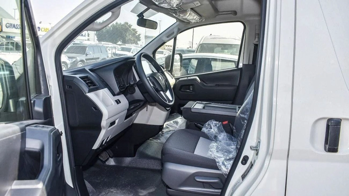 Toyota Hiace High Roof Van 3.5L-11-11