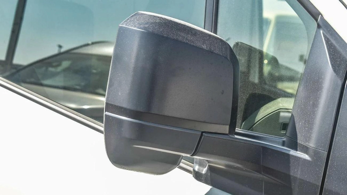 Toyota Hiace High Roof Van 3.5L-8-8