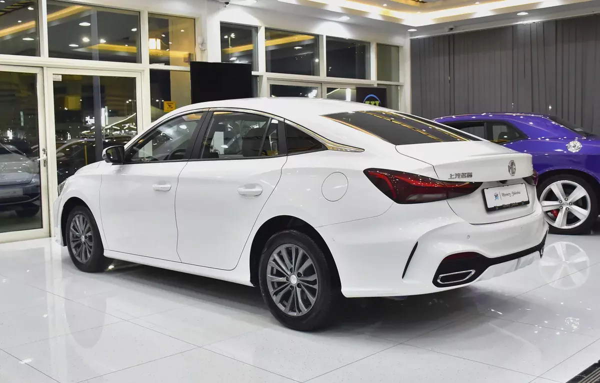 AED 618 EMi for 5Yrs | MG 5 180 DVVT ( 2025 Model ) in White Color Chinese Specs-6-6