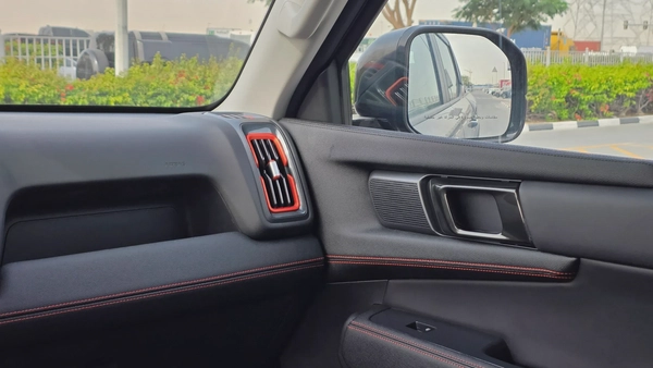 BYD SHARK 6 DMO (Black)