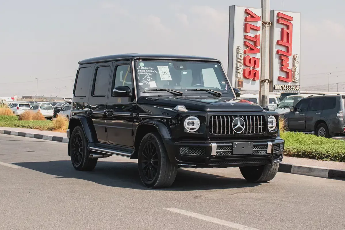 2019 - BENZ G550 - SUPER CLEAN - LIKE NEW - ONLY 48,000 KM