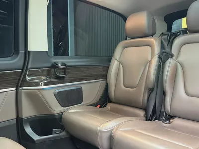Mercedes-Benz V-Class V 250 2023 GCC Specs-12