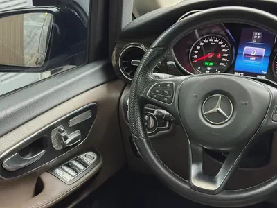 Mercedes-Benz V-Class V 250 2023 GCC Specs-6