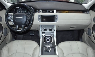 Land Rover Range Rover Evoque ( 2016 Model ) in Red Color GCC Specs-4